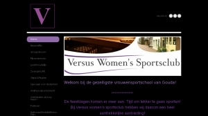 logo VERSUS women's sportsclub